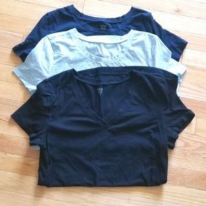 Gap Body Maternity Tshirt Bundle
